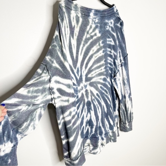 Free People Best Catch Tie Dye Sweatshirt, Blue Combo Size Small - Picture 3 of 9